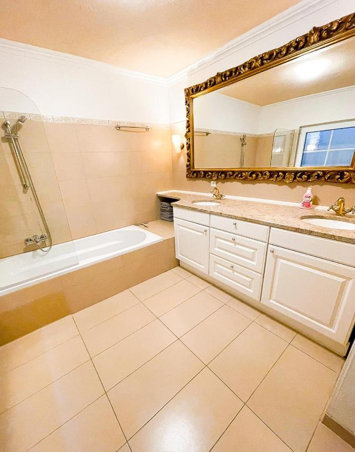Stylische Wohnung Mit Charme Ράβενσμπουργκ Εξωτερικό φωτογραφία